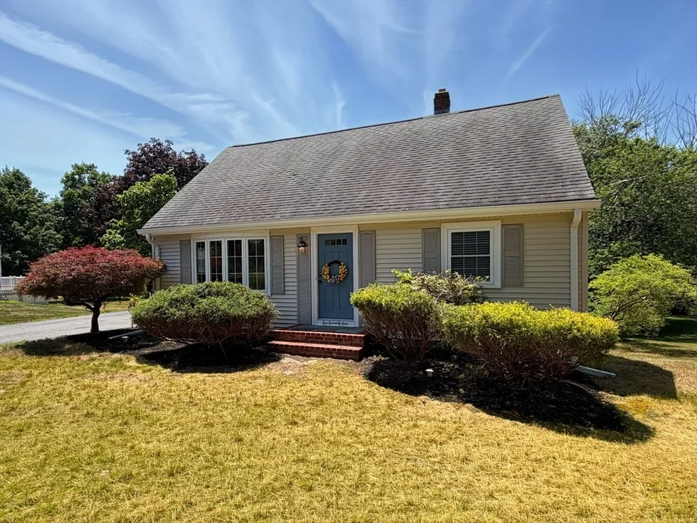 Unit for sale at 675 Burt St, Taunton, MA 02780