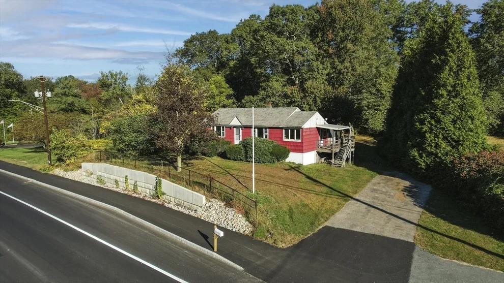 Unit for sale at 155 Southbridge Rd, Oxford, MA 01537