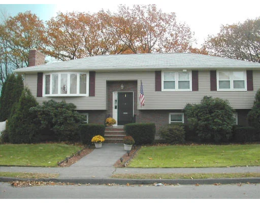 Unit for sale at 1 Merrymount Dr, Swampscott, MA 01907