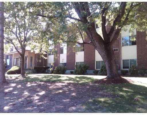 Unit for sale at 25 Willis St, Framingham, MA 01702