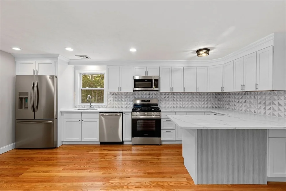 Unit for sale at 315 Blackthorn Rd, Barnstable, MA 02648