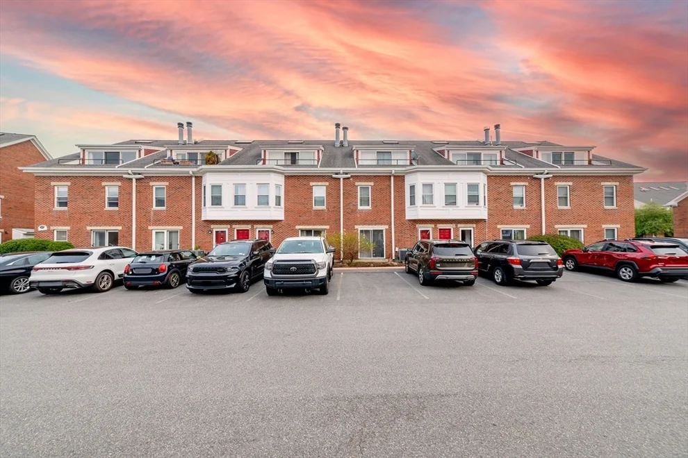 Unit for sale at 148 Quincy Shore Dr, Quincy, MA 02171