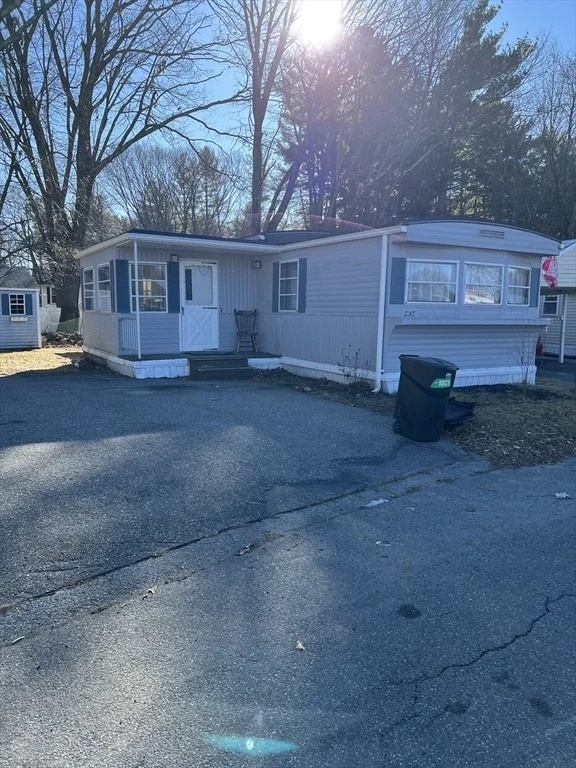 Unit for sale at 235 New Yorker Avenue, Chelmsford, MA 01824