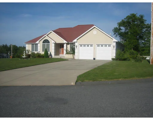 Unit for sale at 4 Lees Trail, Acushnet, MA 02743