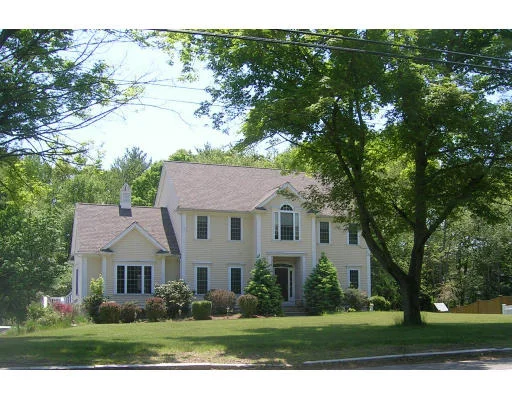 Unit for sale at 330 East St, Wrentham, MA 02093
