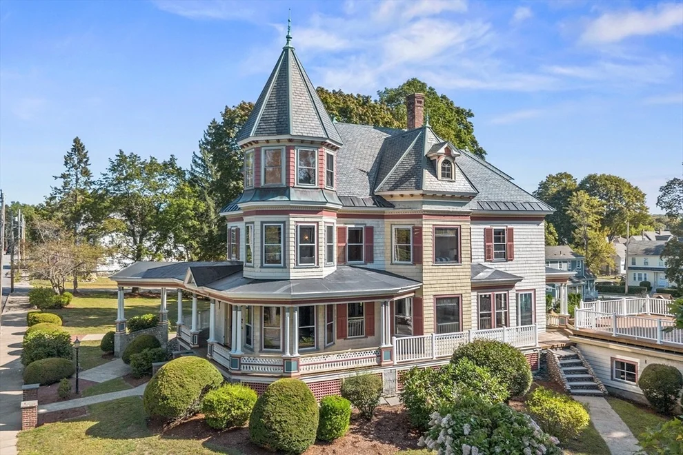 Unit for sale at 7 O'neil St, Hudson, MA 01749