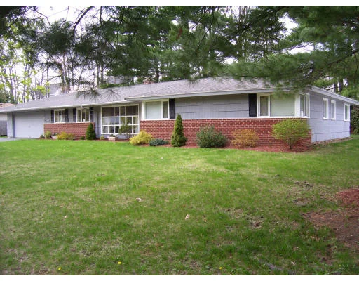 Unit for sale at 45 Barry Rd, Worcester, MA 01609