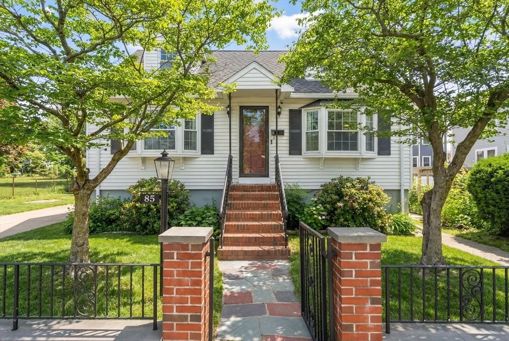 Unit for sale at 85 Winthrop Rd, Chelsea, MA 02150