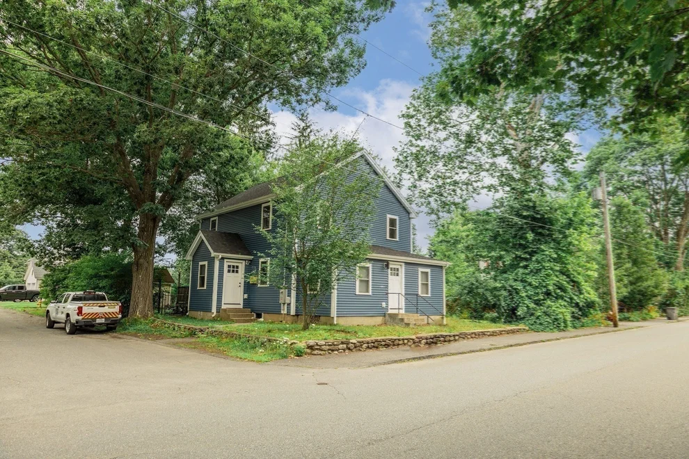 Unit for sale at 251 Conant St, Gardner, MA 01440