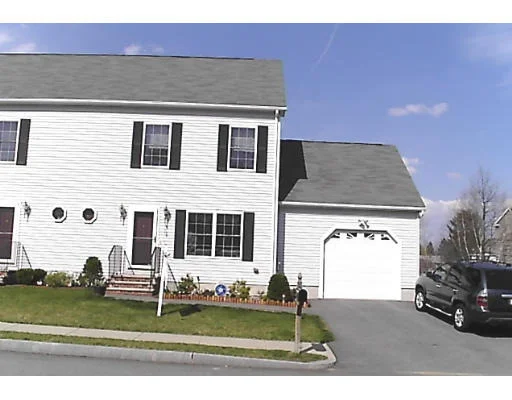 Unit for sale at 8 Earl Stokes Circle, Woburn, MA 01801