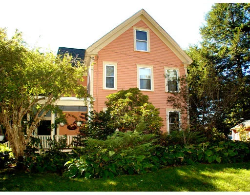 Unit for sale at 45 Highland St, Amesbury, MA 01913