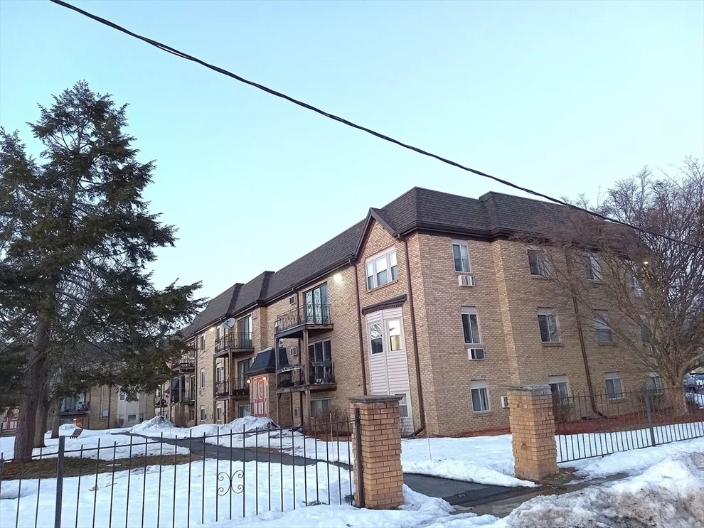 Unit for sale at 339 Pawtucket, Lowell, MA 01854