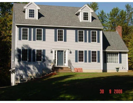 Unit for sale at 42 Allen Street, Sandown, NH 03873