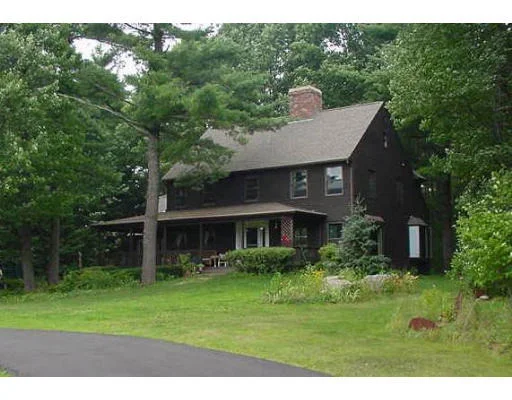 Unit for sale at 20 North St, Holden, MA 01520
