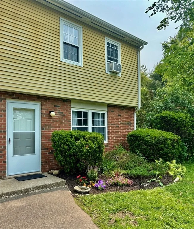 Unit for sale at 252 West Street, Amherst, MA 01002