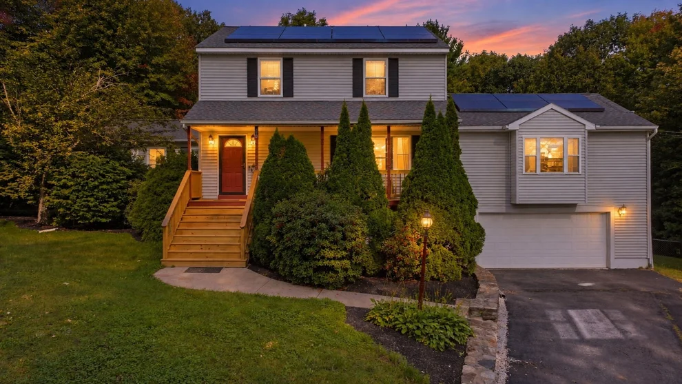 Unit for sale at 128 Baldwin Street, Leicester, MA 01524