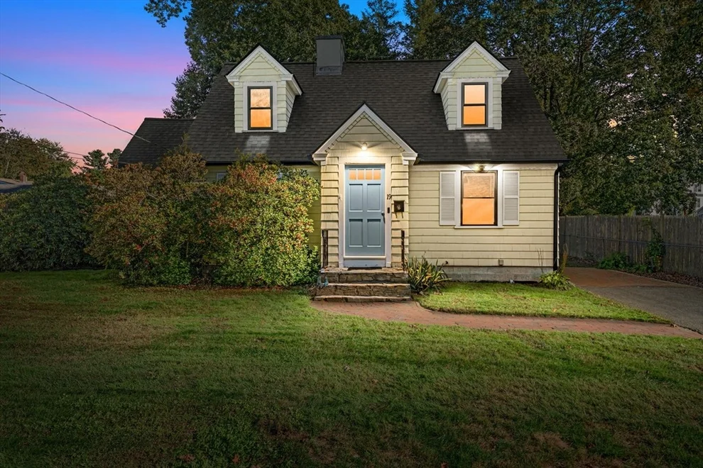 Unit for sale at 19 Snowling Rd, Uxbridge, MA 01569