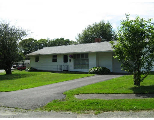 Unit for sale at 10 Arnold St, Holbrook, MA 02343