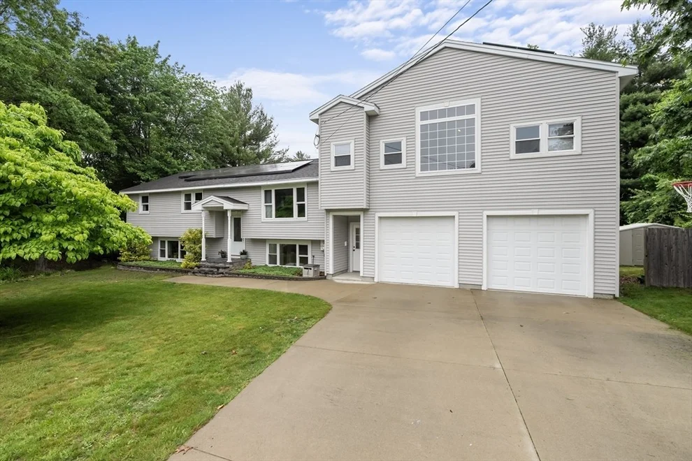 Unit for sale at 109 Georgia Rd, Tewksbury, MA 01876