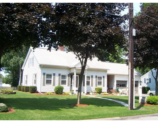 Unit for sale at 40 Rivercliff Rd., Lowell, MA 01852
