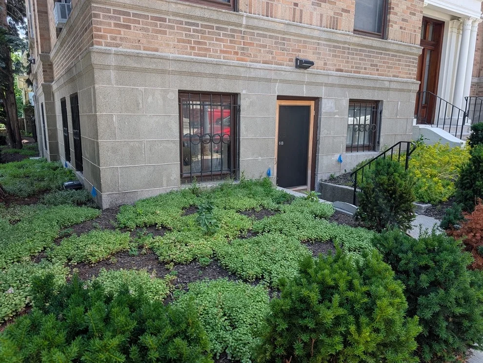 Unit for sale at 6 Crawford St, Cambridge, MA 02139