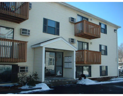 Unit for sale at 15 Houghton St, Worcester, MA 01604