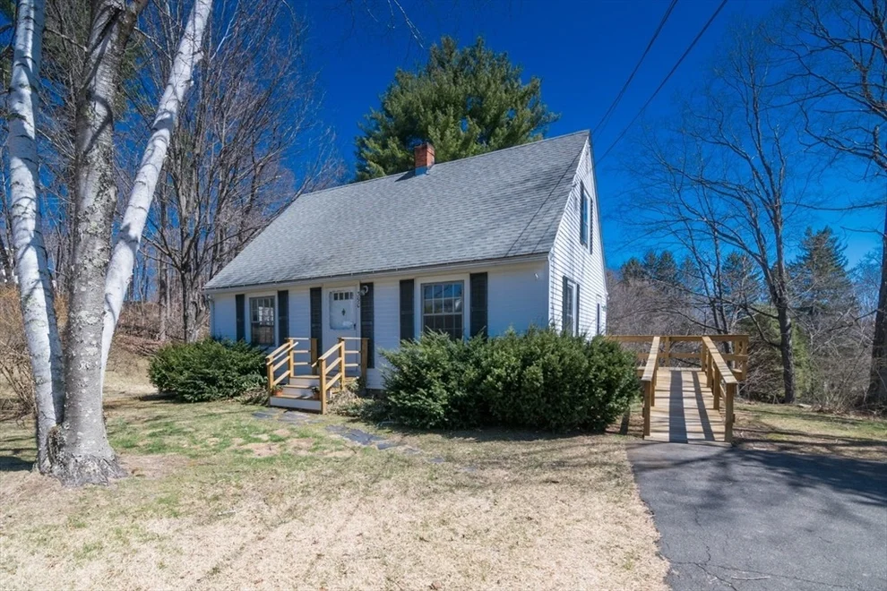 Unit for sale at 390 Shays St, Amherst, MA 01002