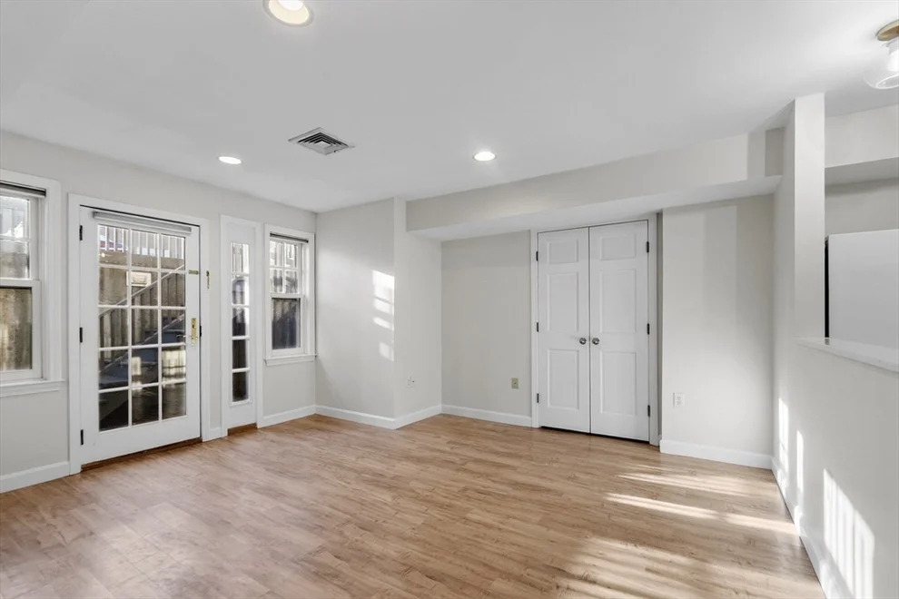 Unit for sale at 27R West Street, Beverly, MA 01915