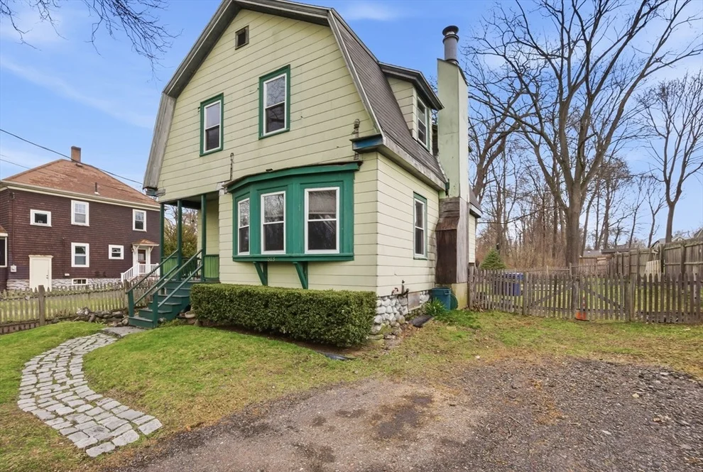 Unit for sale at 513 Maple St, Danvers, MA 01923