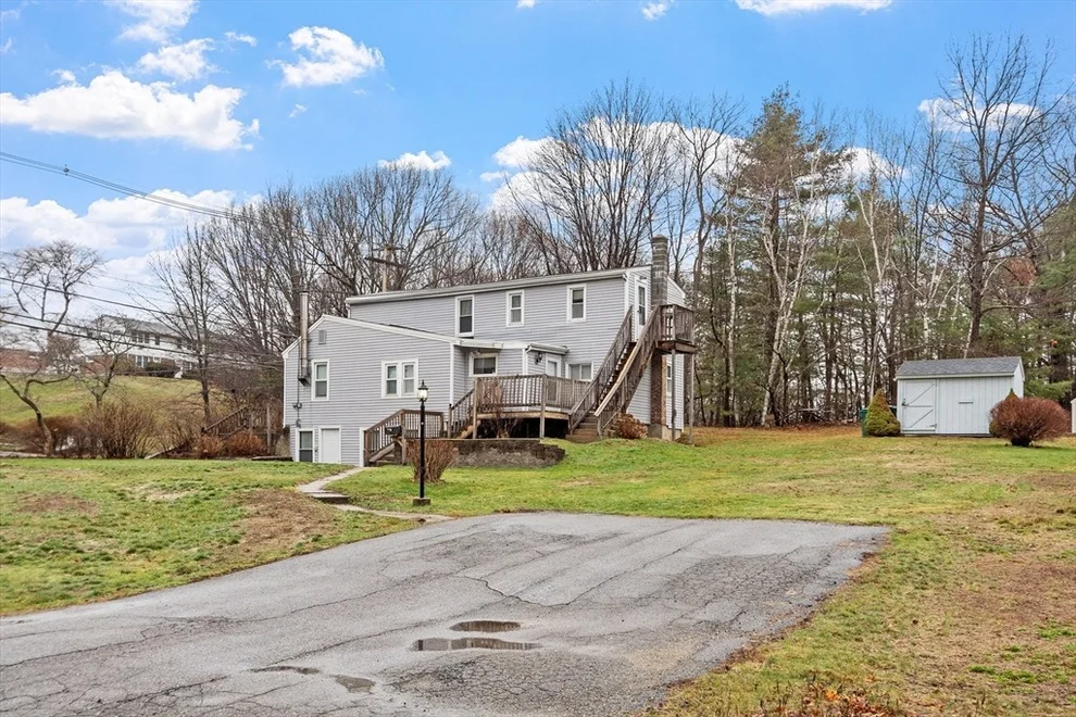 Unit for sale at 160 Wanoosnoc Rd, Fitchburg, MA 01420