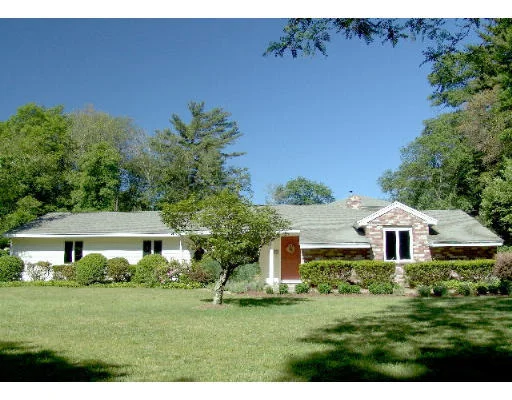 Unit for sale at 8 Elaine Road, Hingham, MA 02043