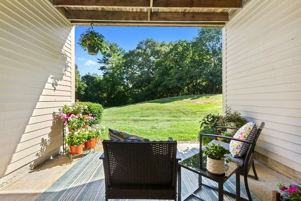 Unit for sale at 4 Duck Pond Rd, Beverly, MA 01915