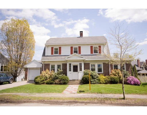 Unit for sale at 296 School Street, Belmont, MA 02478