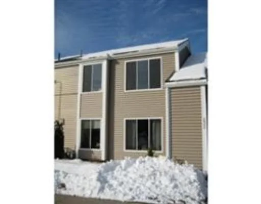 Unit for sale at 232 Nassau Dr, Springfield, MA 01129