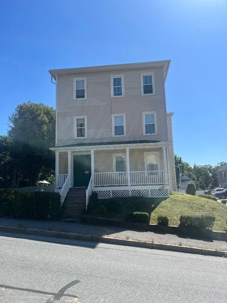 Unit for sale at 7 Maxwell St, Worcester, MA 01607