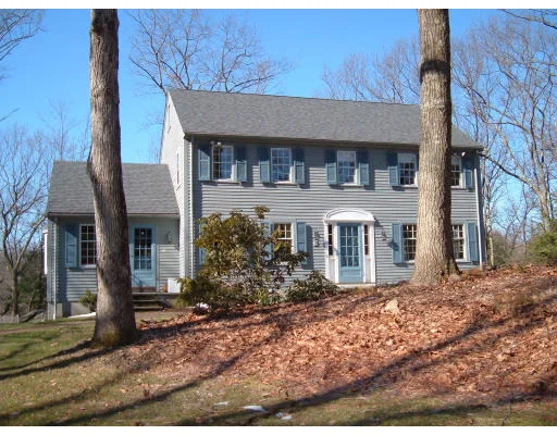 Unit for sale at 17 Goulding St. East, Sherborn, MA 01770