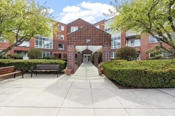 Unit for sale at 321 Place Ln, Woburn, MA 01801