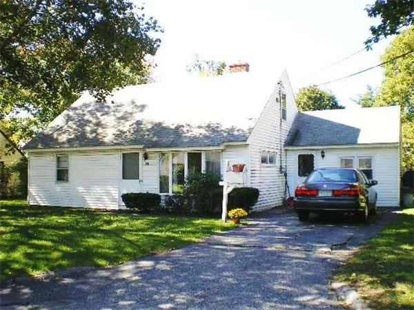 Unit for sale at 15 Bellridge Drive, Shrewsbury, MA 01545