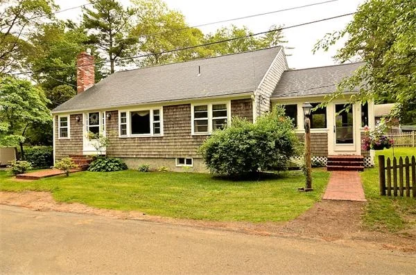 Unit for sale at 42 Priscilla Ave, Duxbury, MA 02332