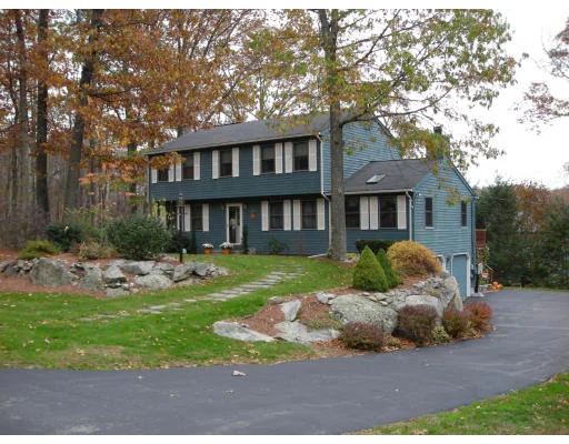 Unit for sale at 1 Little St, Cumberland, RI 02864