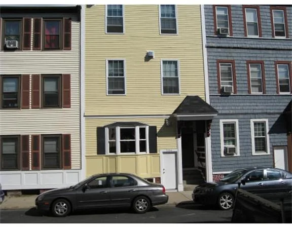 Unit for sale at 514-1/2 E 3rd St, Boston, MA 02127