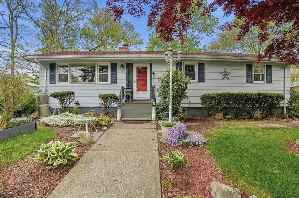 Unit for sale at 5 Linwood Park, Brockton, MA 02301