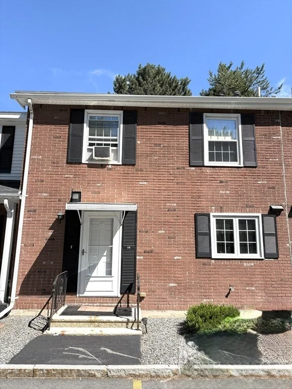 Unit for sale at 21 Oak St, Methuen, MA 01844