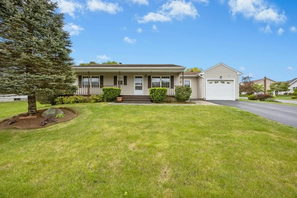 Unit for sale at 28 Deacon Street, Northborough, MA 01532