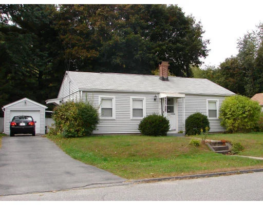 Unit for sale at 4 Oakview Street, Worcester, MA 01605