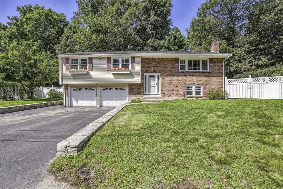 Unit for sale at 10 Diantonio Dr, Milford, MA 01757