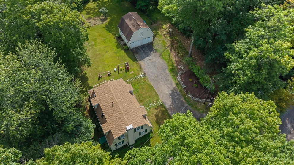 Unit for sale at 1 Shady Ln, Leicester, MA 01524