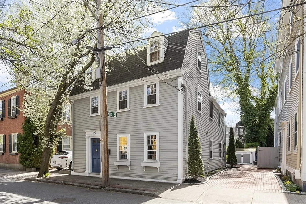 Unit for sale at 20 Andrew St, Salem, MA 01970