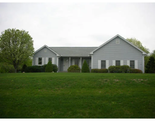 Unit for sale at 3 Wakefield Dr, Charlton, MA 01507