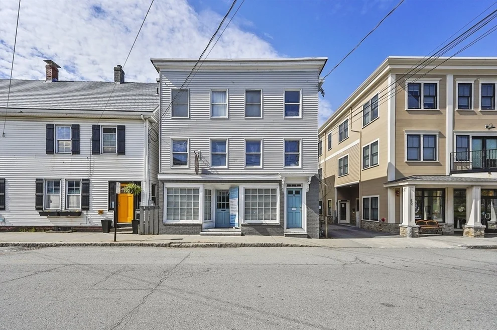 Unit for sale at 58 Central Street, Ipswich, MA 01938